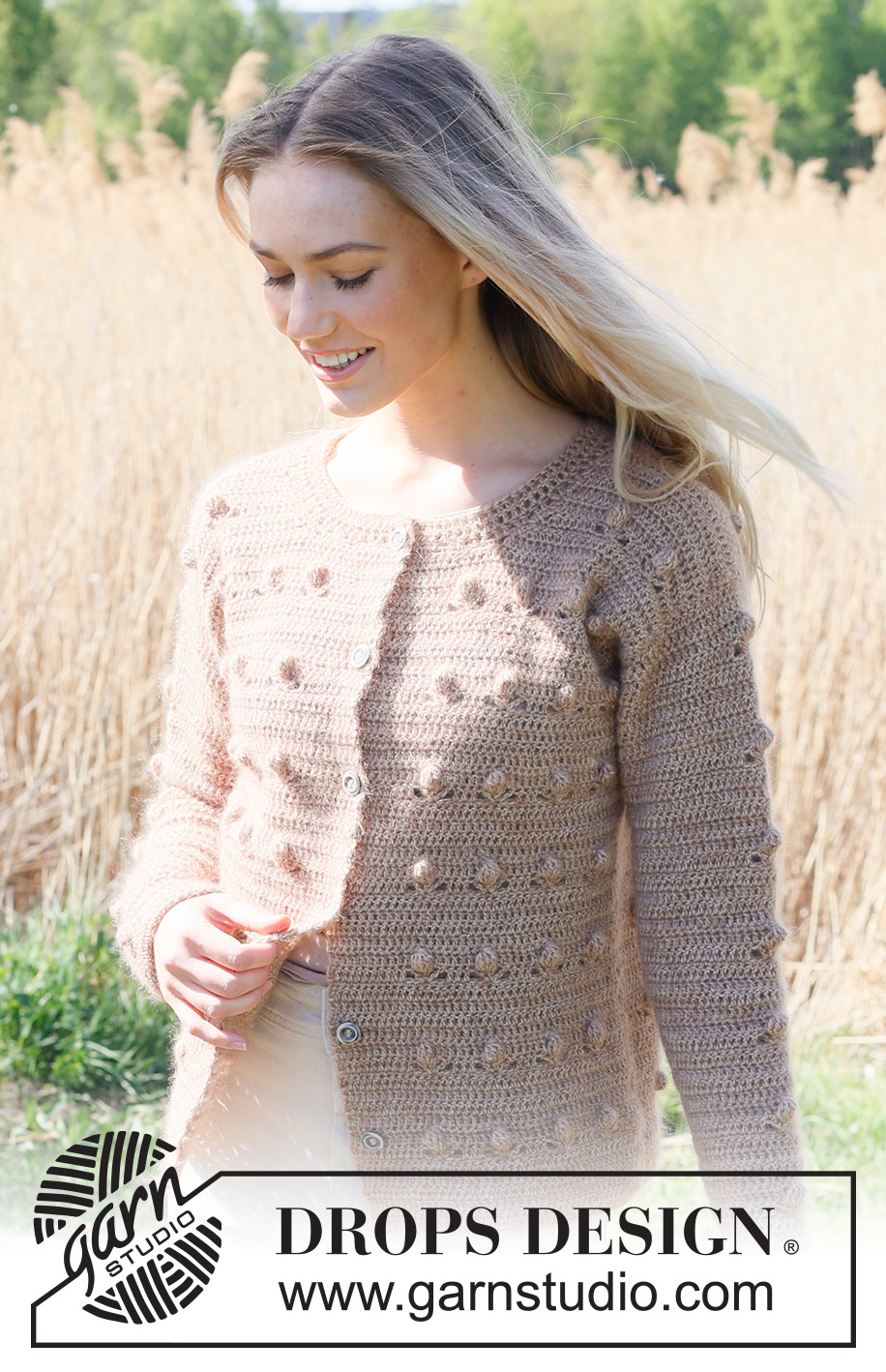Coconut Grove Cardigan / DROPS 235-16 - Hæklet cardigan i DROPS Alpaca og DROPS Kid-Silk. Arbejdet hækles nedefra og op med bobler. Størrelse XS - XXL.