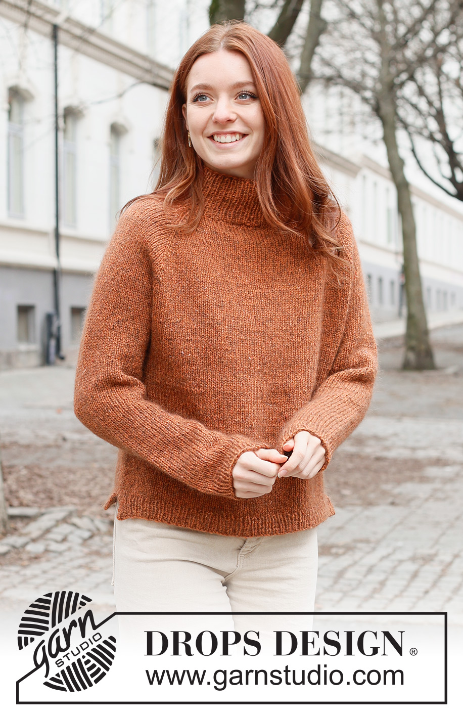 Autumn Ballade / DROPS 235-26 - Ylhäältä alas neulottu pusero DROPS Soft Tweed- ja DROPS Kid-Silk -langoista. Työssä on raglanlinjat ja sileää neuletta. Koot S-XXXL.