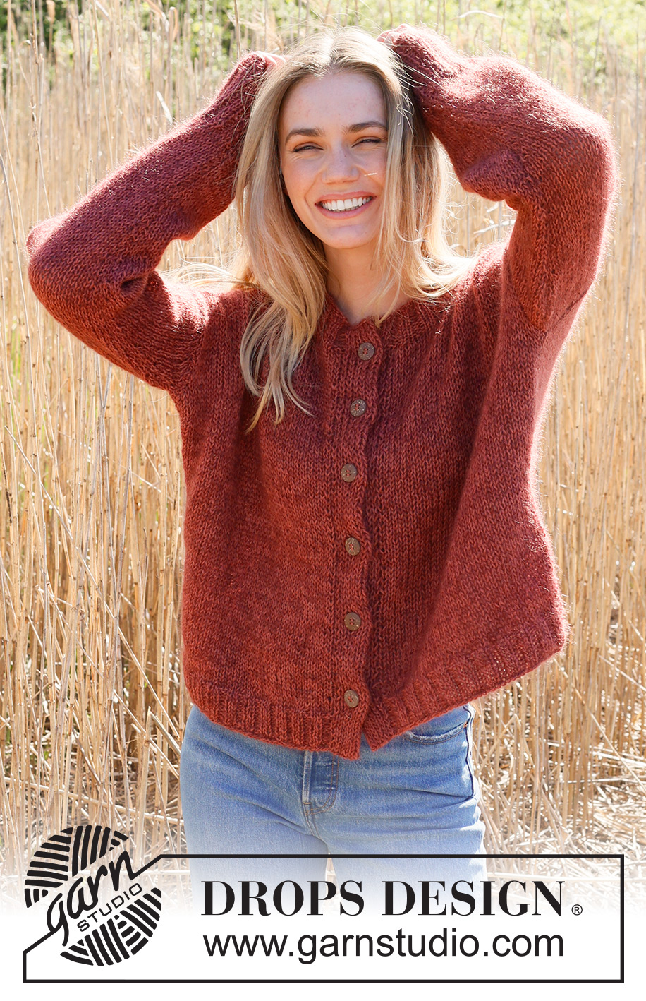 Crimson Moon Cardigan / DROPS 235-31 - Knitted oversized jacket in DROPS Nord and DROPS Kid-Silk. Piece is knitted bottom up in stocking stitch and double knitted band. Size: S - XXXL