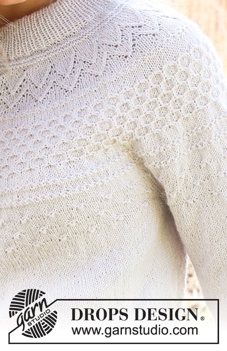 Miss Summerbee Cardigan / DROPS 236-11 - Ylhäältä alas neulottu jakku DROPS Flora-langasta. Työssä on kaksinkertainen pääntien reunus ja kaarroke, jossa on kohoneuletta. Koot S-XXXL.