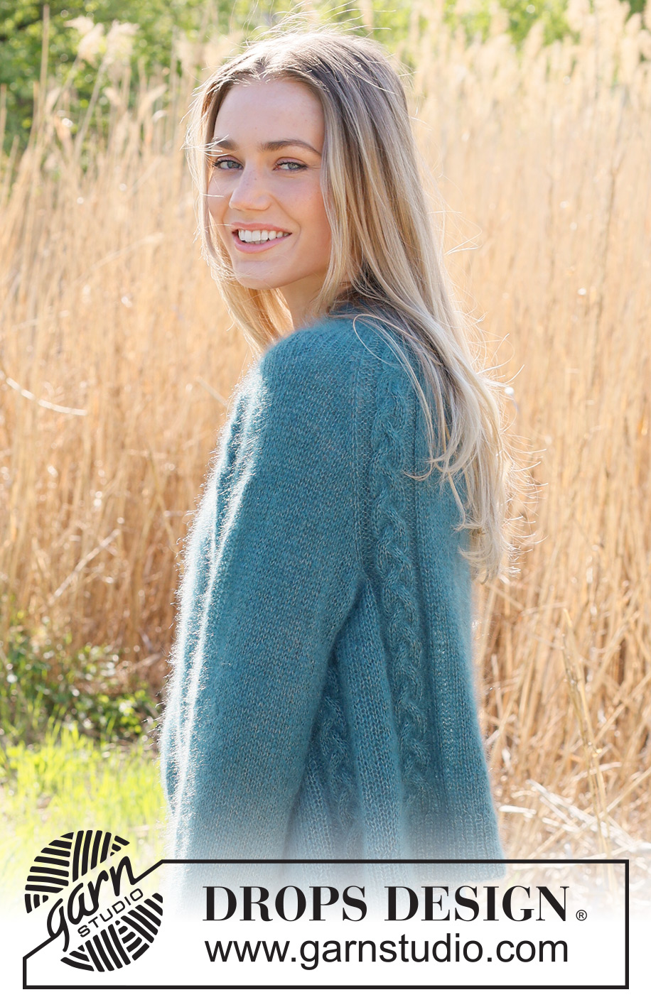 Cabled Bliss Cardigan / DROPS 236-26 - Strikket cardigan i 2 tråde DROPS Kid-Silk. Arbejdet strikkes oppefra og ned med dobbelt halskant, sadelskulder og snoninger. Størrelse S - XXXL.
