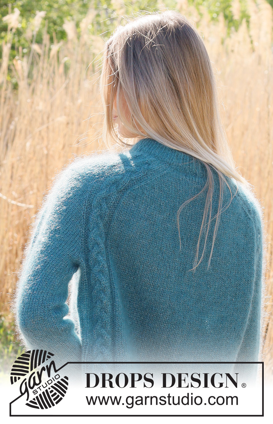Cabled Bliss Cardigan / DROPS 236-26 - Strikket cardigan i 2 tråde DROPS Kid-Silk. Arbejdet strikkes oppefra og ned med dobbelt halskant, sadelskulder og snoninger. Størrelse S - XXXL.