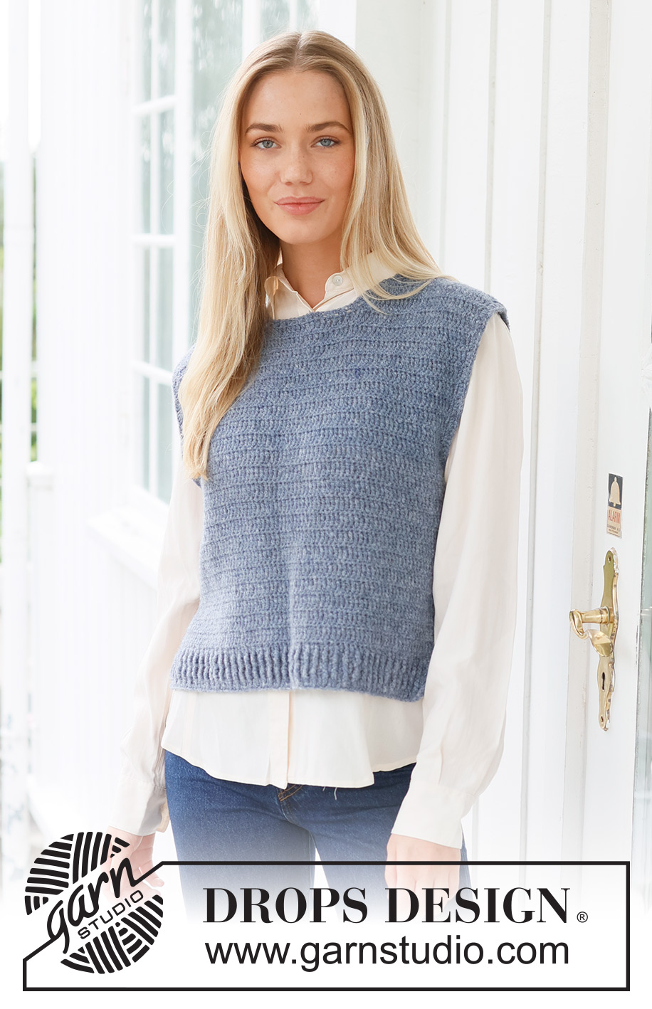 Evening Lakeside Vest / DROPS 236-31 - Crocheted vest in DROPS Sky. The piece is worked bottom up with relief-pattern and split in the sides. Sizes S - XXXL.