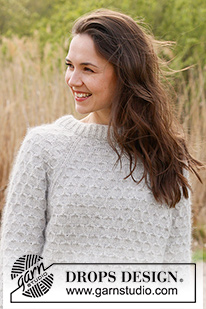 Northern Mermaid Sweater / DROPS 236-6 - Strikket genser i DROPS Sky / DROPS Merino Extra Fine og DROPS Kid-Silk. Arbeidet strikkes ovenfra og ned med raglan og bikubemønster. Størrelse XS/S - XXXL.