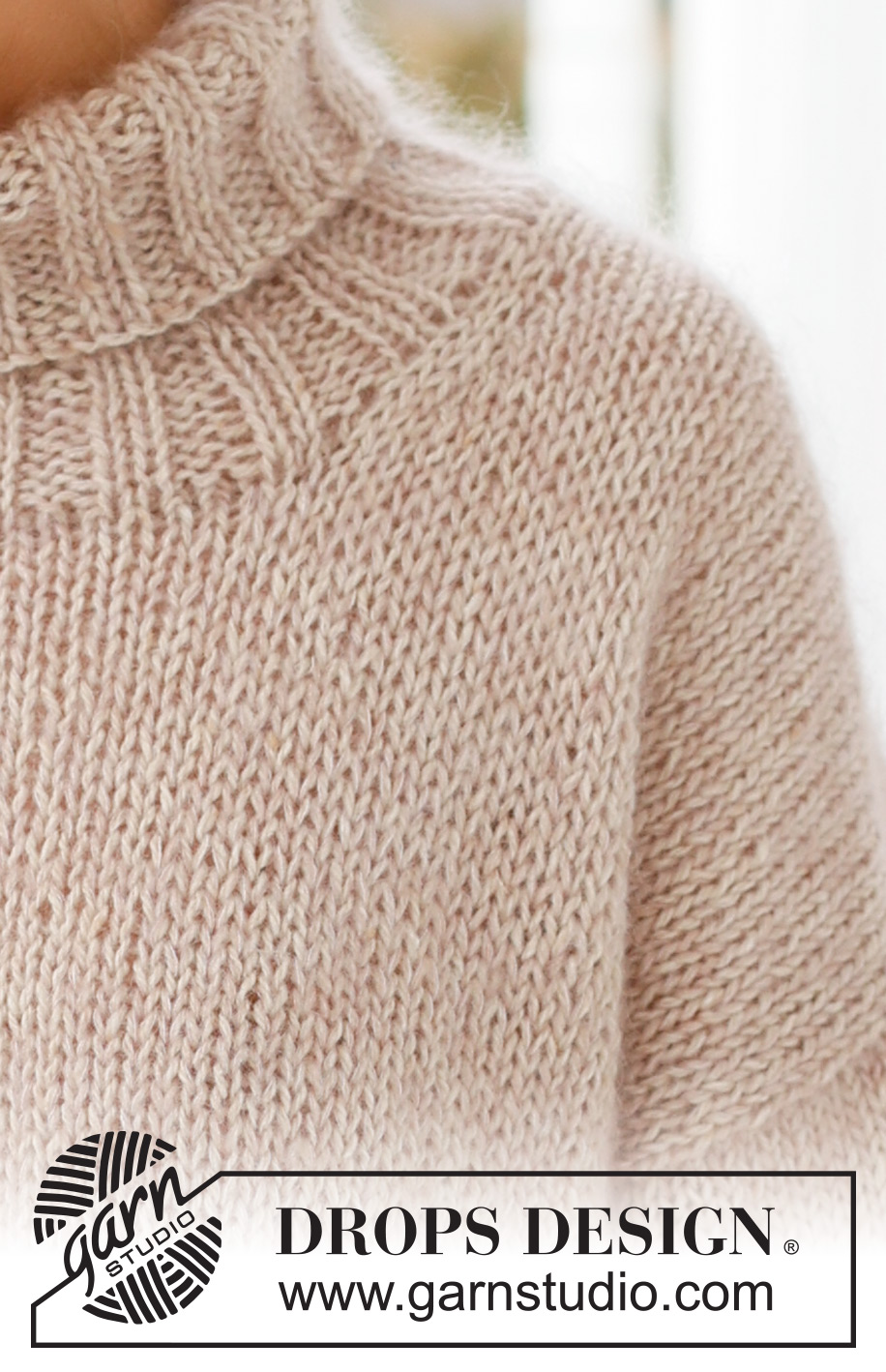 Sweet Weekend / DROPS 237-2 - Sweter na drutach, przerabiany od góry do dołu, dżersejem, z obniżoną linią ramion / ramiona europejskie i golfem, 1 nitką DROPS Soft Tweed i 2 nitkami DROPS Kid-Silk. Od S do XXXL.