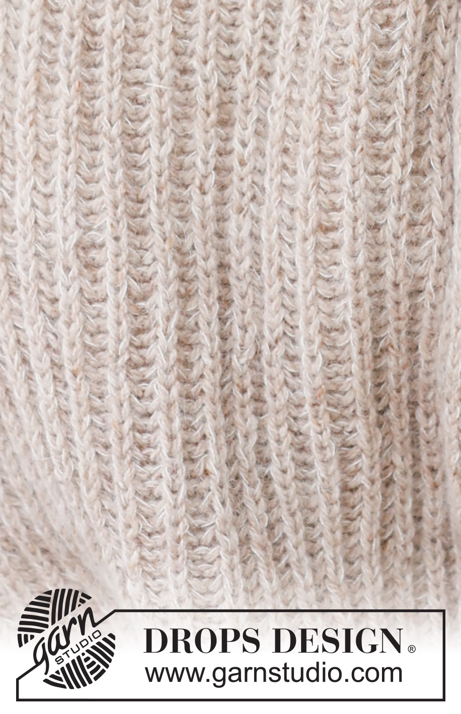 Caramel Macchiato / DROPS 237-20 - Alhaalta ylös neulottu pusero DROPS Soft Tweed- ja DROPS Kid-Silk -langoista. Työssä on täyspatenttineuletta. Koot S-XXXL.