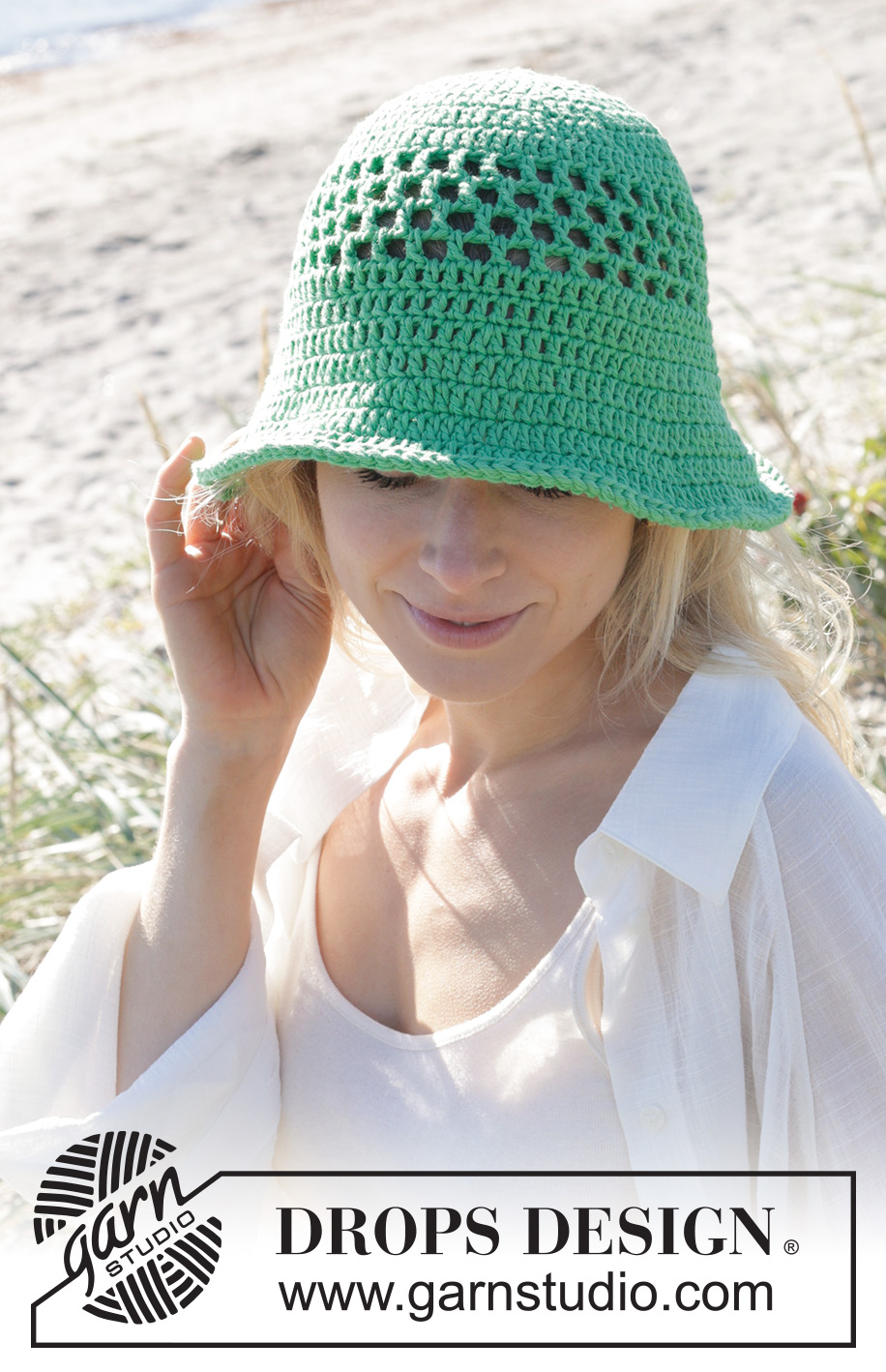 Summer Clover Hat / DROPS 238-18 - Chapeau crocheté en DROPS Paris. Se crochète en rond, de haut en bas, avec point ajouré. Du S au XL.