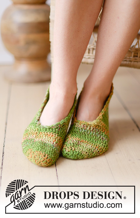 Grasshoppers / DROPS 238-24 - Chaussons crochetés avec 2 fils DROPS Fabel. Size 35 to 43