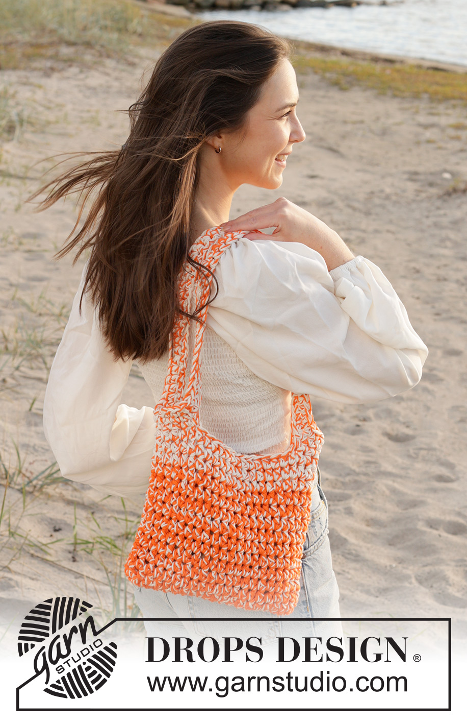 Tangerine Tickle Bag / DROPS 238-7 - Gehaakte tas in 3 draden DROPS Paris. Het werk wordt van onder naar boven gehaakt