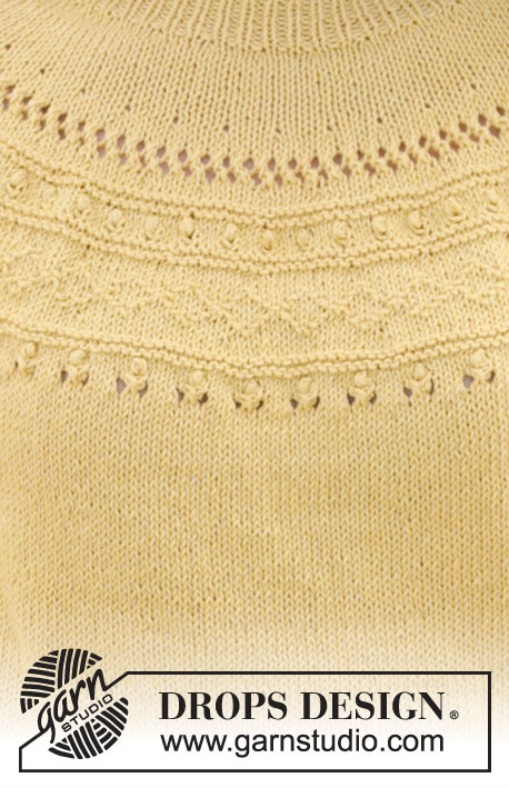 Sun Dream Tee / DROPS 240-24 - Pull tricoté de haut en bas, avec empiècement arrondi en point fantaisie relief et manches courtes, en DROPS Safran. Du S au XXXL.