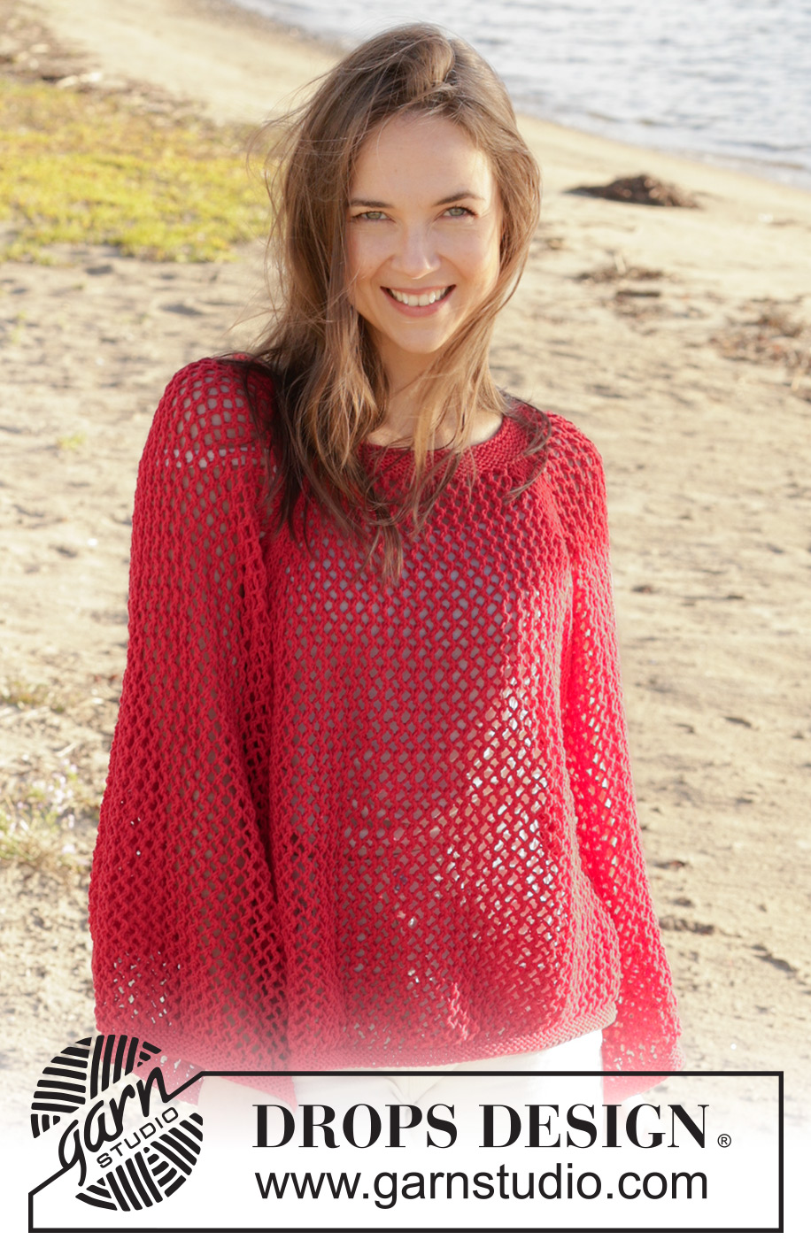 Red Mistery / DROPS 240-26 - Jersey de punto en DROPS Cotton Light. La pieza está tejida de arriba hacia abajo con raglán, patrón de calados y abertura en los lados. Tallas XS – XXL.