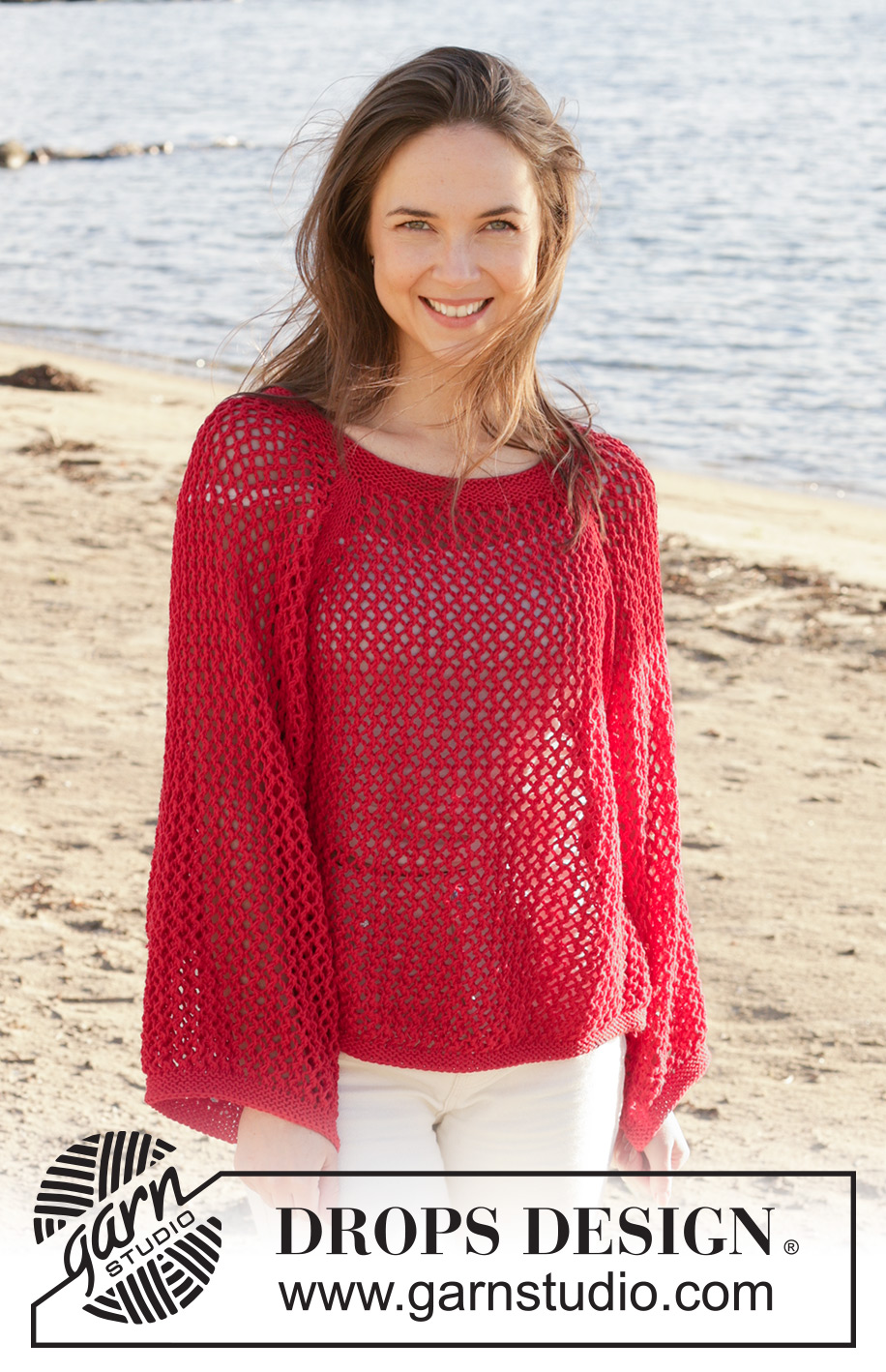 Red Mistery / DROPS 240-26 - Jersey de punto en DROPS Cotton Light. La pieza está tejida de arriba hacia abajo con raglán, patrón de calados y abertura en los lados. Tallas XS – XXL.
