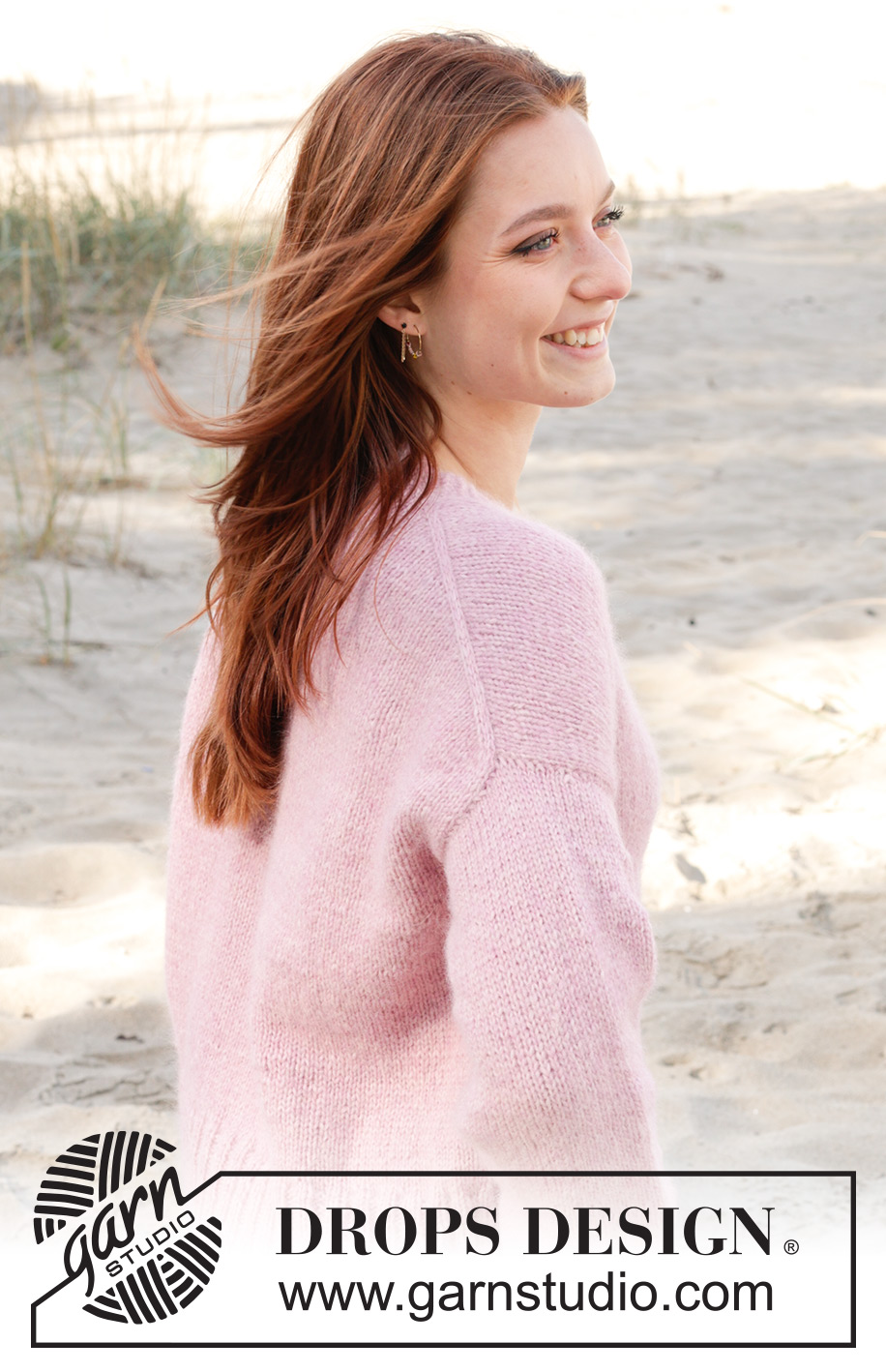 Elodie Cardigan / DROPS 240-29 - Rozpinany sweter na drutach, przerabiany od góry do dołu, z ramionami europejskimi / skosami ramion i dekoltem V, z włóczki DROPS Air. Od S do XXXL.