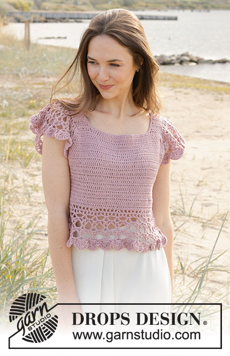 Country Belle Top / DROPS 240-30 - Top crocheté de haut en bas, avec volants, en DROPS Belle.  Du S au XXXL