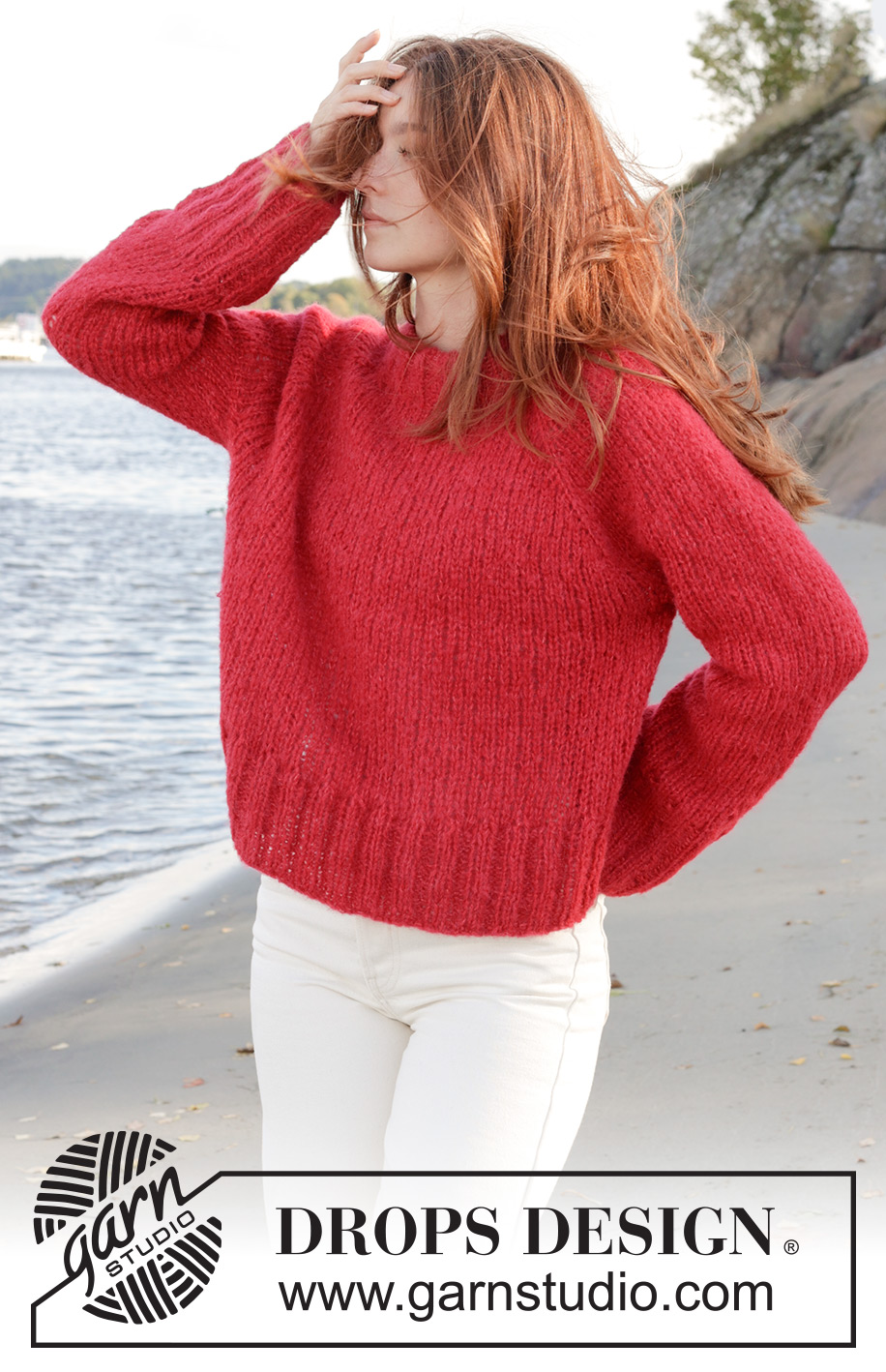 August Sunset / DROPS 240-32 - Knitted sweater in 2 strands DROPS Brushed Alpaca Silk or 1 strand DROPS Air and 1 strand Brushed Alpaca Silk. Piece is knitted top down with raglan, double neck edge and vents in the sides. Size: S - XXXL