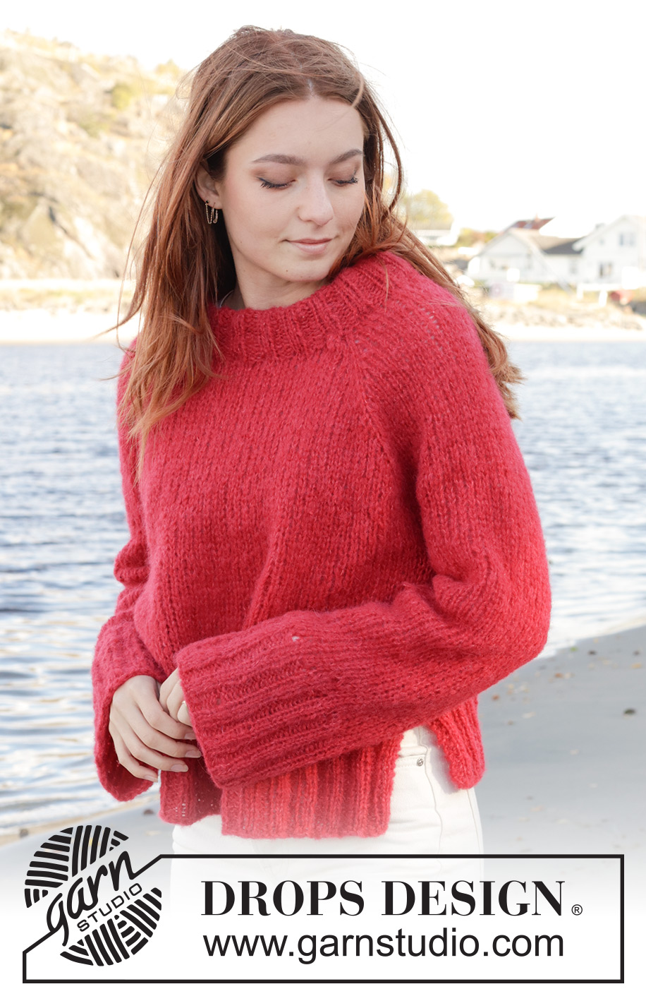 August Sunset / DROPS 240-32 - Knitted sweater in 2 strands DROPS Brushed Alpaca Silk or 1 strand DROPS Air and 1 strand Brushed Alpaca Silk. Piece is knitted top down with raglan, double neck edge and vents in the sides. Size: S - XXXL