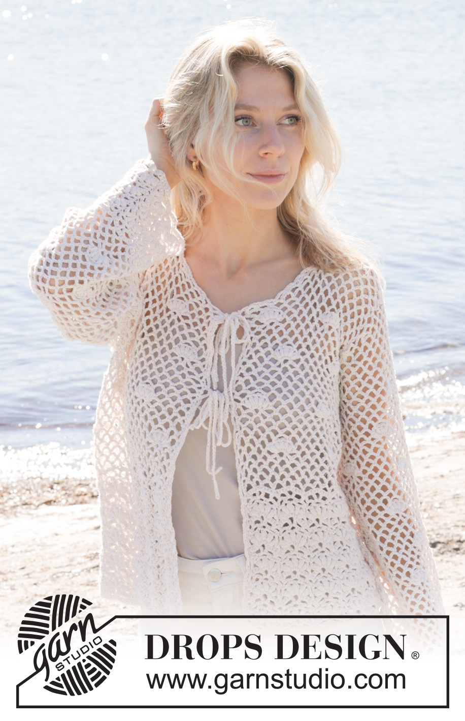 Shell Seeker Cardigan / DROPS 240-4 - Virkad kofta i DROPS Belle. Arbetet virkas nedifrån och upp med hålmönster och muscher. Storlek S - XXXL.