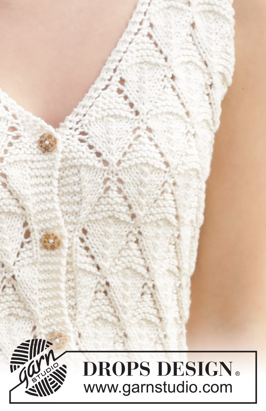 Dazzling Diamonds Vest / DROPS 240-7 - Top tricotado de cima para baixo com alças, ponto rendado e botões, em DROPS Muskat ou DROPS Cotton Merino. Do S ao XXXL