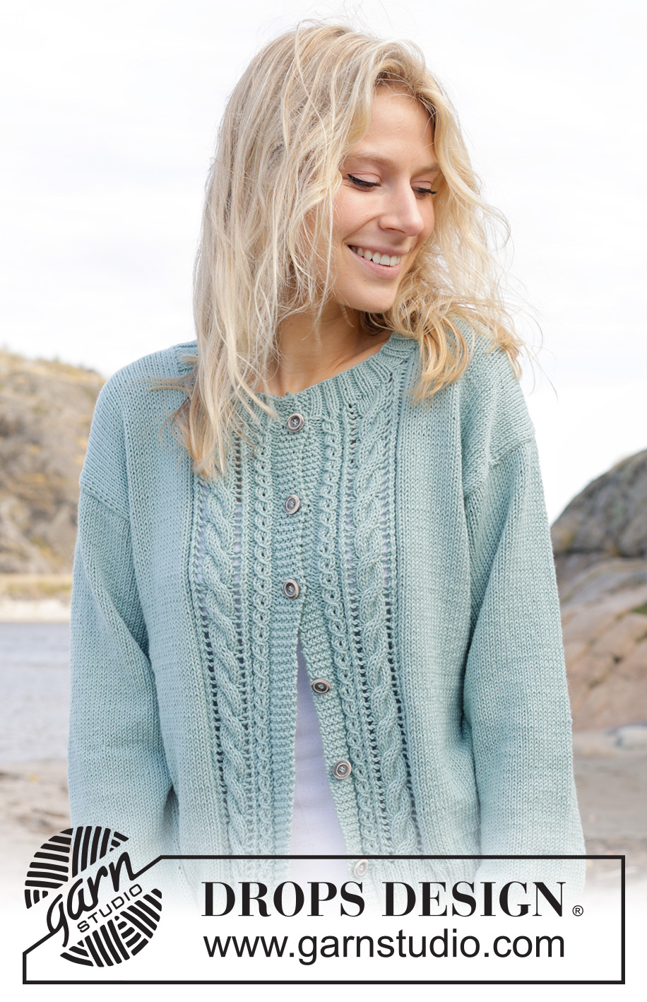 Celtic Harmony Cardigan / DROPS 241-18 - Gebreid vest in DROPS Merino Extra Fine of DROPS Cotton Merino. Het werk wordt van onder naar boven gebreid met kabels en kantpatroon. Maat: S - XXXL