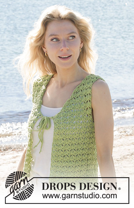 Boogie Nights Vest / DROPS 241-24 - Gehaakte top in DROPS Cotton Merino. Het werk wordt van onder naar boven gehaakt met waaierpatroon. Maten S - XXXL.