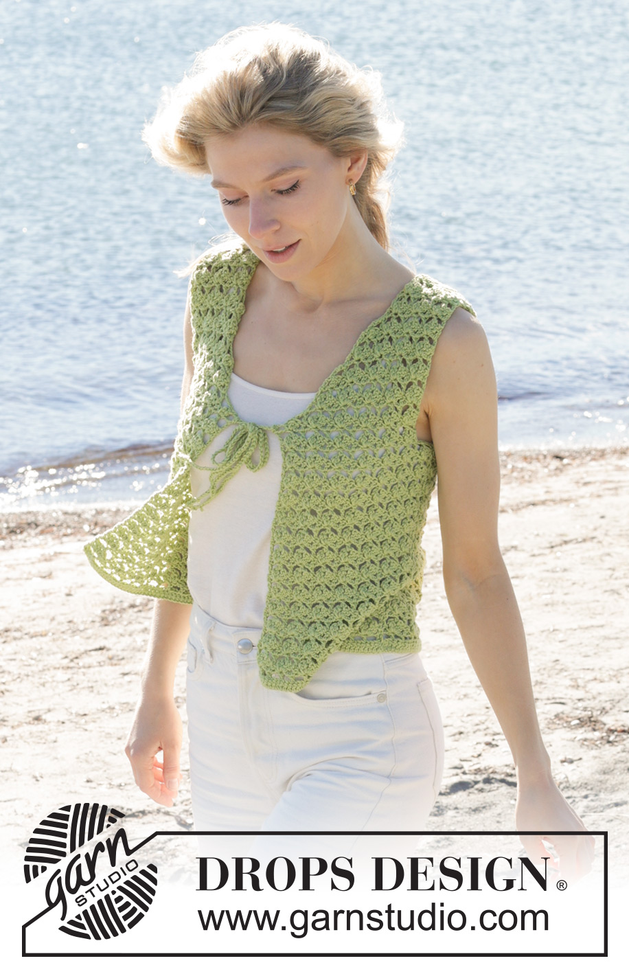 Boogie Nights Vest / DROPS 241-24 - Gehaakte top in DROPS Cotton Merino. Het werk wordt van onder naar boven gehaakt met waaierpatroon. Maten S - XXXL.