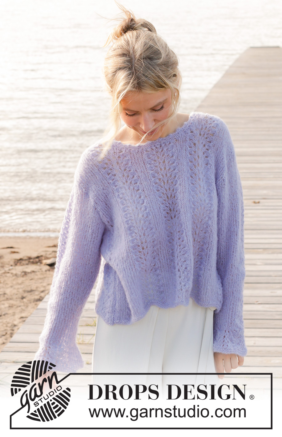 Trip to Provence / DROPS 241-29 - Gebreide trui in DROPS Brushed Alpaca Silk. Het werk wordt van onder naar boven gebreid met golfpatroon en trompetmouwen. Maat: S - XXXL