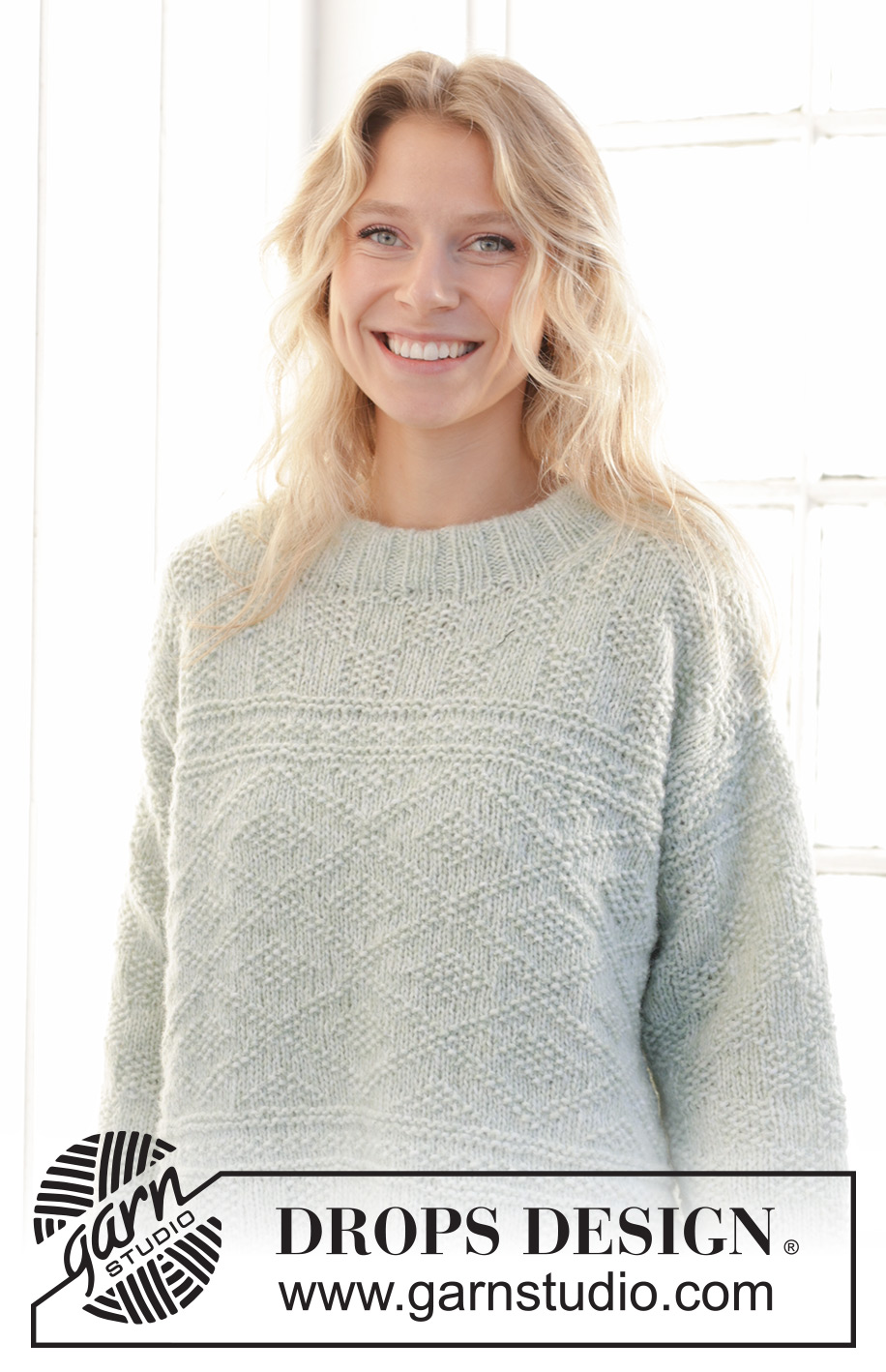 Mint Dream Sweater / DROPS 241-36 - Strikket bluse i DROPS Air. Arbejdet strikkes nedefra og op med reliefmønster, skrå skulder og dobbelt halskant. Størrelse XS - XXXL.
