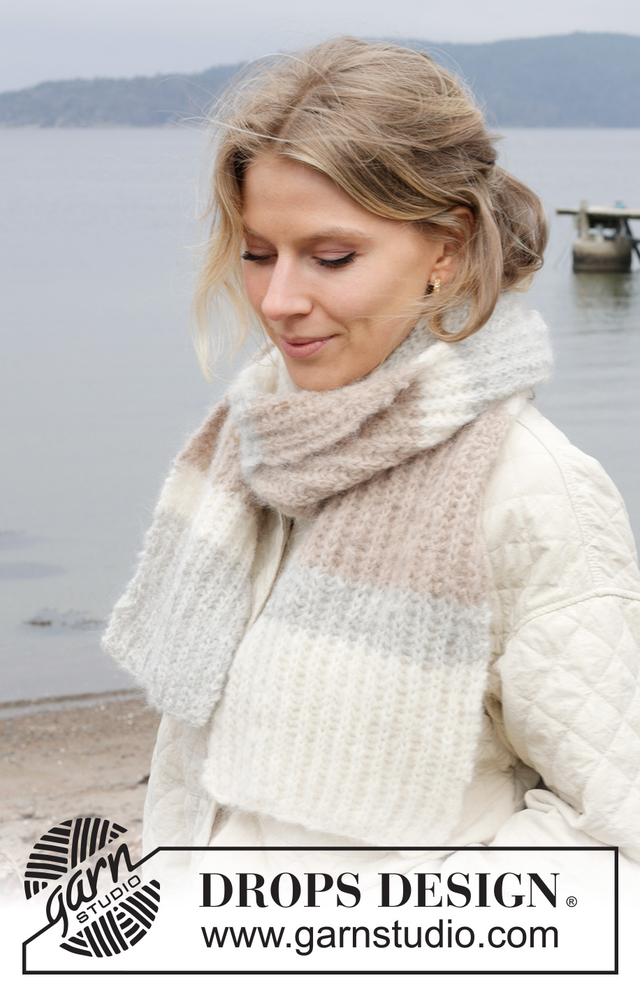 Cosima / DROPS 242-10 - Strikket skjerf i DROPS Melody. Arbeidet strikkes frem og tilbake i helpatent og striper.