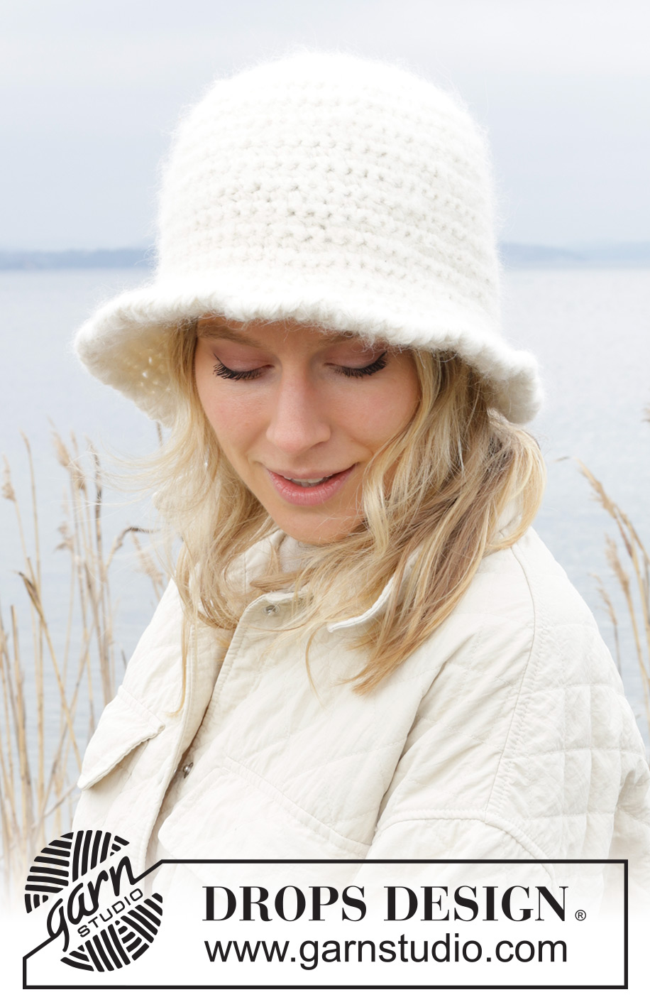 Snow Explorer Hat / DROPS 242-14 - Crocheted hat in DROPS Melody and DROPS Lima. The piece is worked in the round, top down, with single crochets.