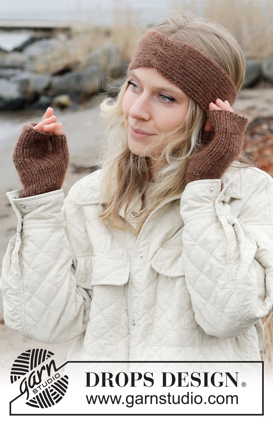 Autumn's Hush Wrist Warmers / DROPS 242-17 - Gebreide polswarmers in DROPS Alpaca en DROPS Kid-Silk. Het werk wordt gebreid in boordsteek.