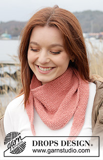 Pretty Peach Shawl / DROPS 242-21 - Kötött kendő DROPS Sky fonalból. A darabot oldalirányban készítjük, rizsmintával.