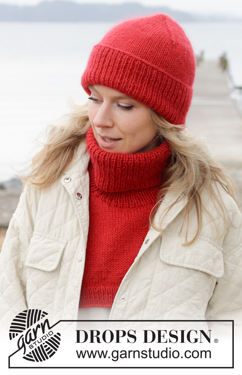 Cardinal Song / DROPS 242-22 - Knitted neck-warmer and hat in DROPS Lima and DROPS Kid-Silk. The piece is worked bottom up.