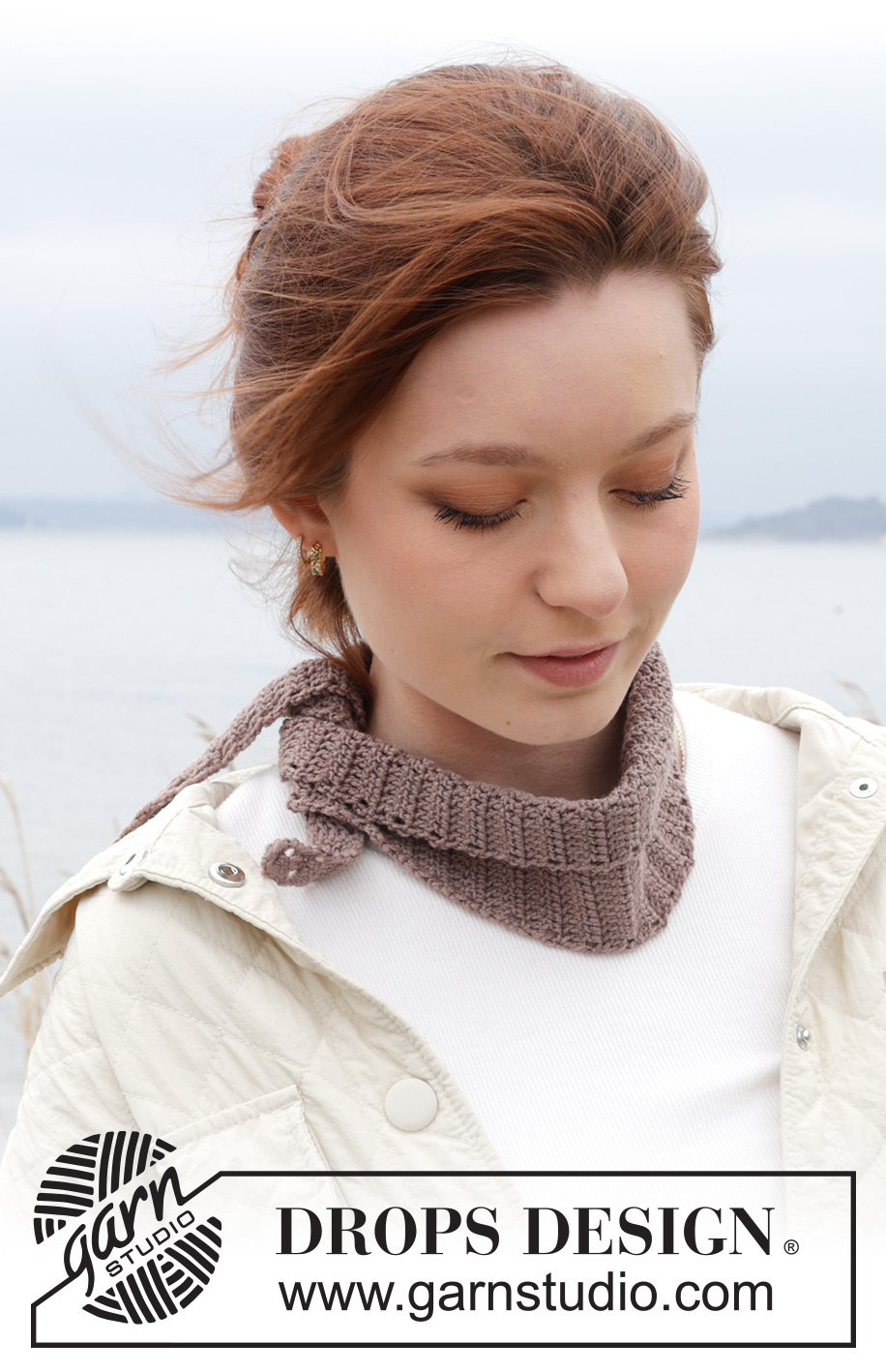 Wild Hickory Shawl / DROPS 242-23 - DROPS BabyMerino lõngast ristipidi heegeldatud sammastega kolmnurkne sall / rätik