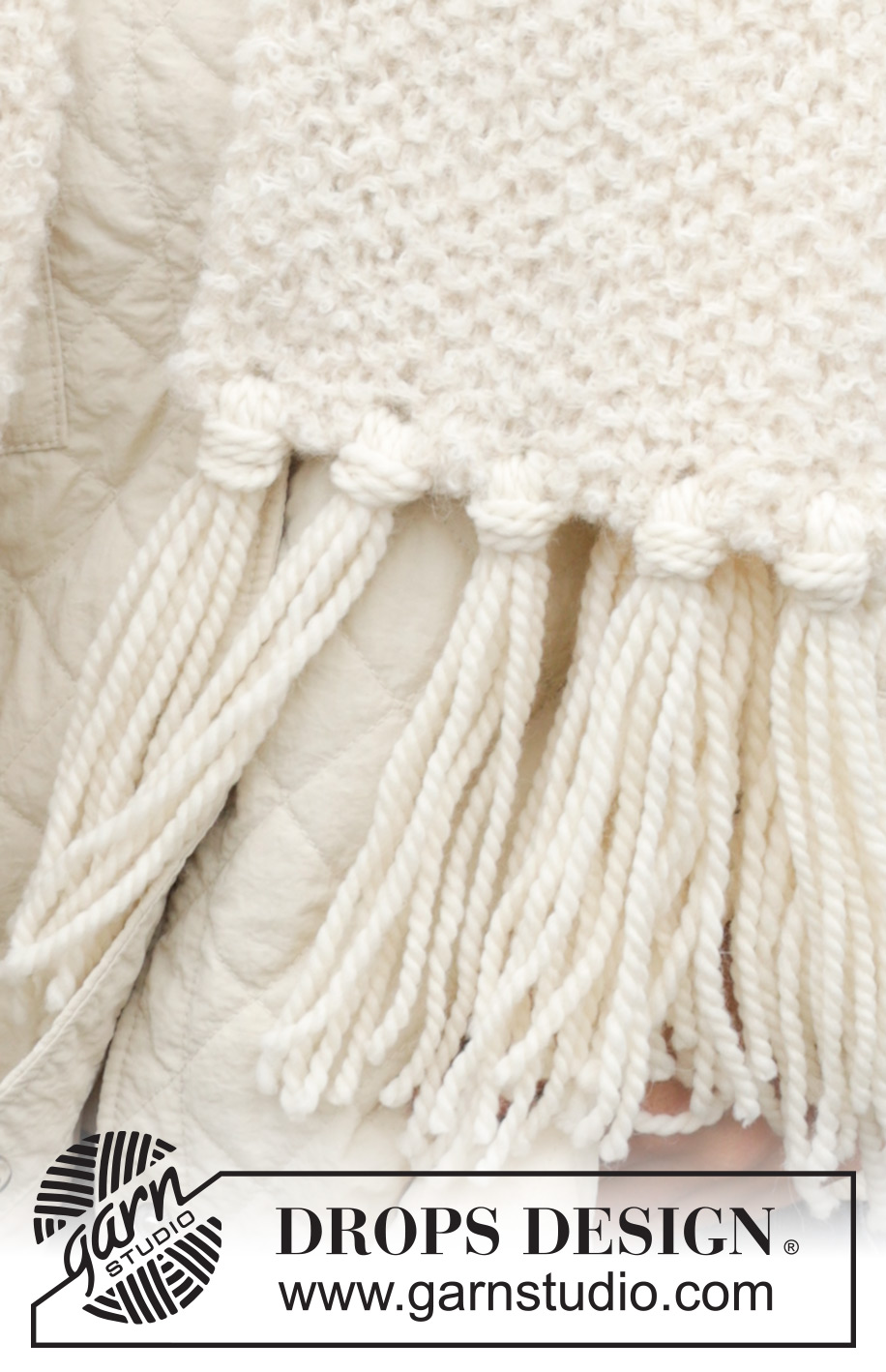 Snow Pearls Scarf / DROPS 242-24 - Knitted scarf in DROPS Alpaca Bouclé and DROPS Brushed Alpaca Silk and fringes in DROPS Andes. The piece is worked back and forth with moss stitch.