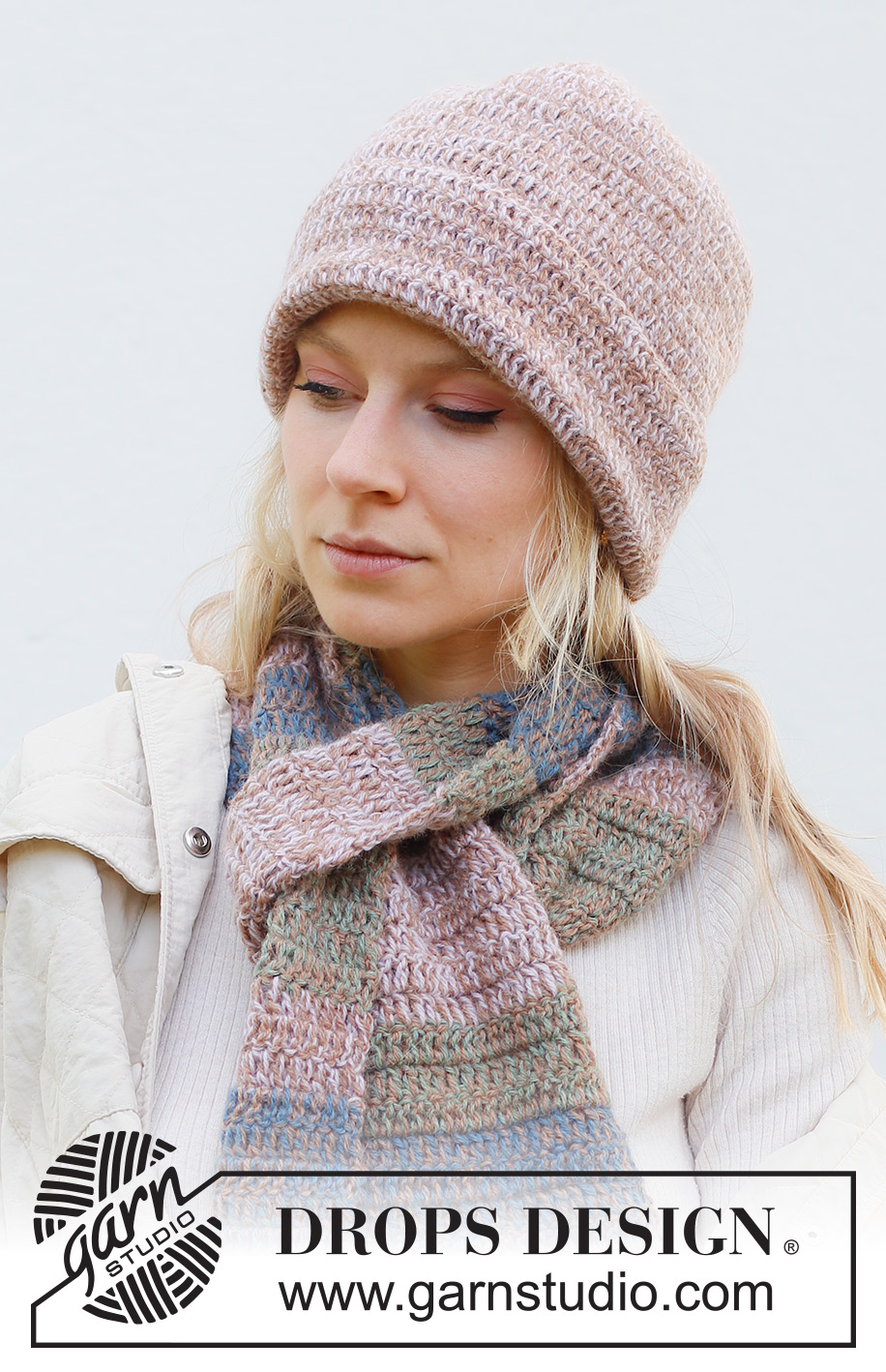 Cottage Garden Set / DROPS 242-39 - Gehäkelte Mütze und Schal in 2 Fäden DROPS Alpaca. Die Mütze wird in Runden von oben nach unten gehäkelt. Der Schal wird in Hin- und Rück-Reihen mit Streifen gehäkelt.