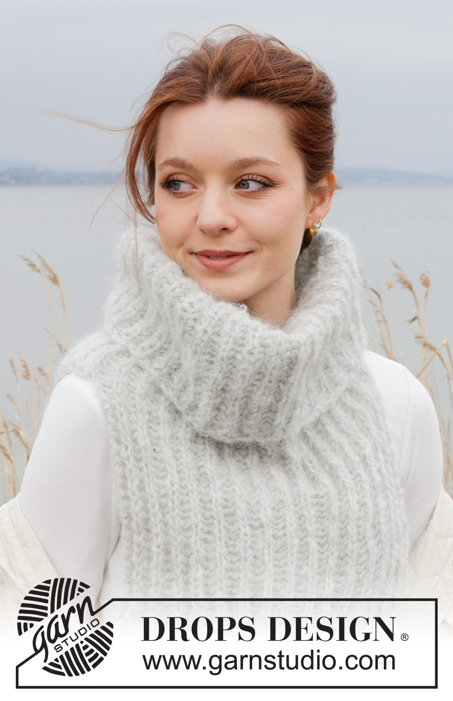 Autumn Winds Neck Warmer / DROPS 242-9 - Gebreide halswarmer in DROPS Melody. Het werk wordt van onder naar boven gebreid met Engelse patentsteek.