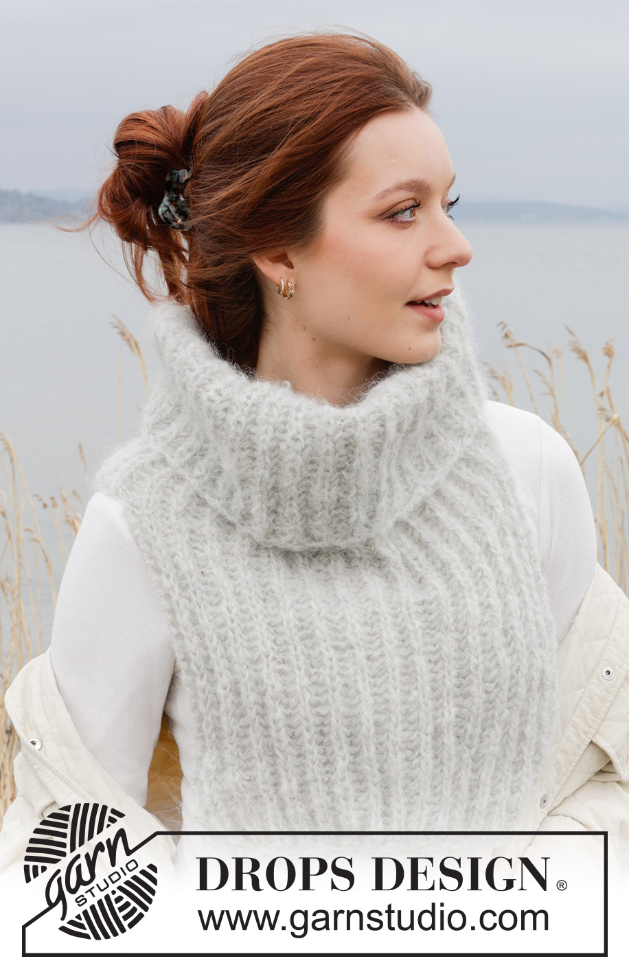 Autumn Winds Neck Warmer / DROPS 242-9 - Gebreide halswarmer in DROPS Melody. Het werk wordt van onder naar boven gebreid met Engelse patentsteek.