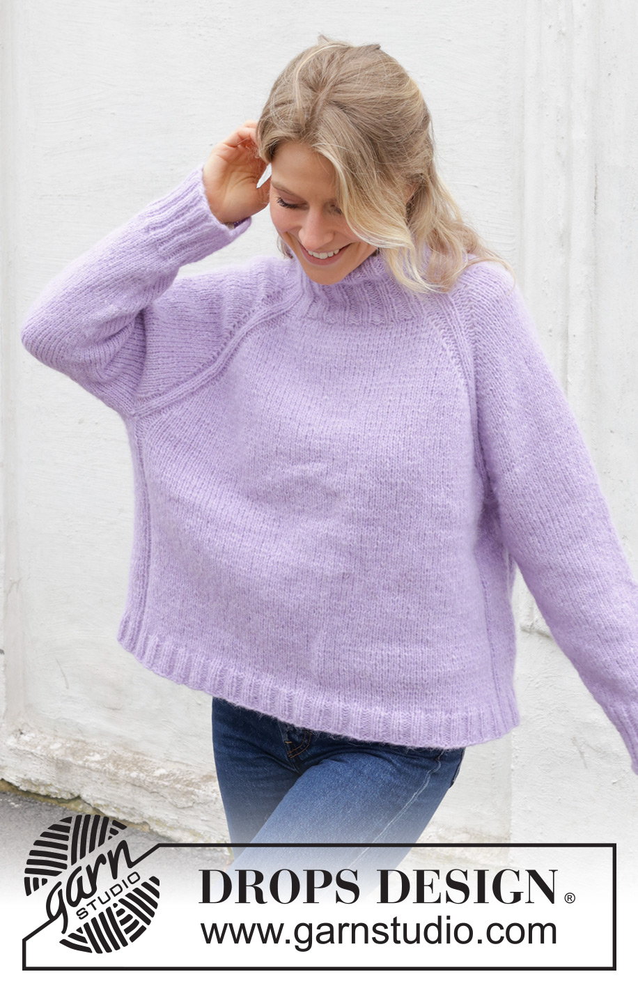 Winter Iris Sweater / DROPS 243-12 - Strikket bluse i DROPS Air. Arbejdet strikkes oppefra og ned med raglan og høj dobbelt halskant. Størrelse XS - XXL.