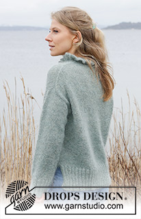 Frills of Winter / DROPS 243-22 - Maglione lavorato ai ferri in DROPS Alpaca e 2 capi di DROPS Kid-Silk. Lavorato dall'alto in basso a maglia rasata, spalle europee/diagonali delle spalle e spacchi laterali. Taglie: S - XXXL.