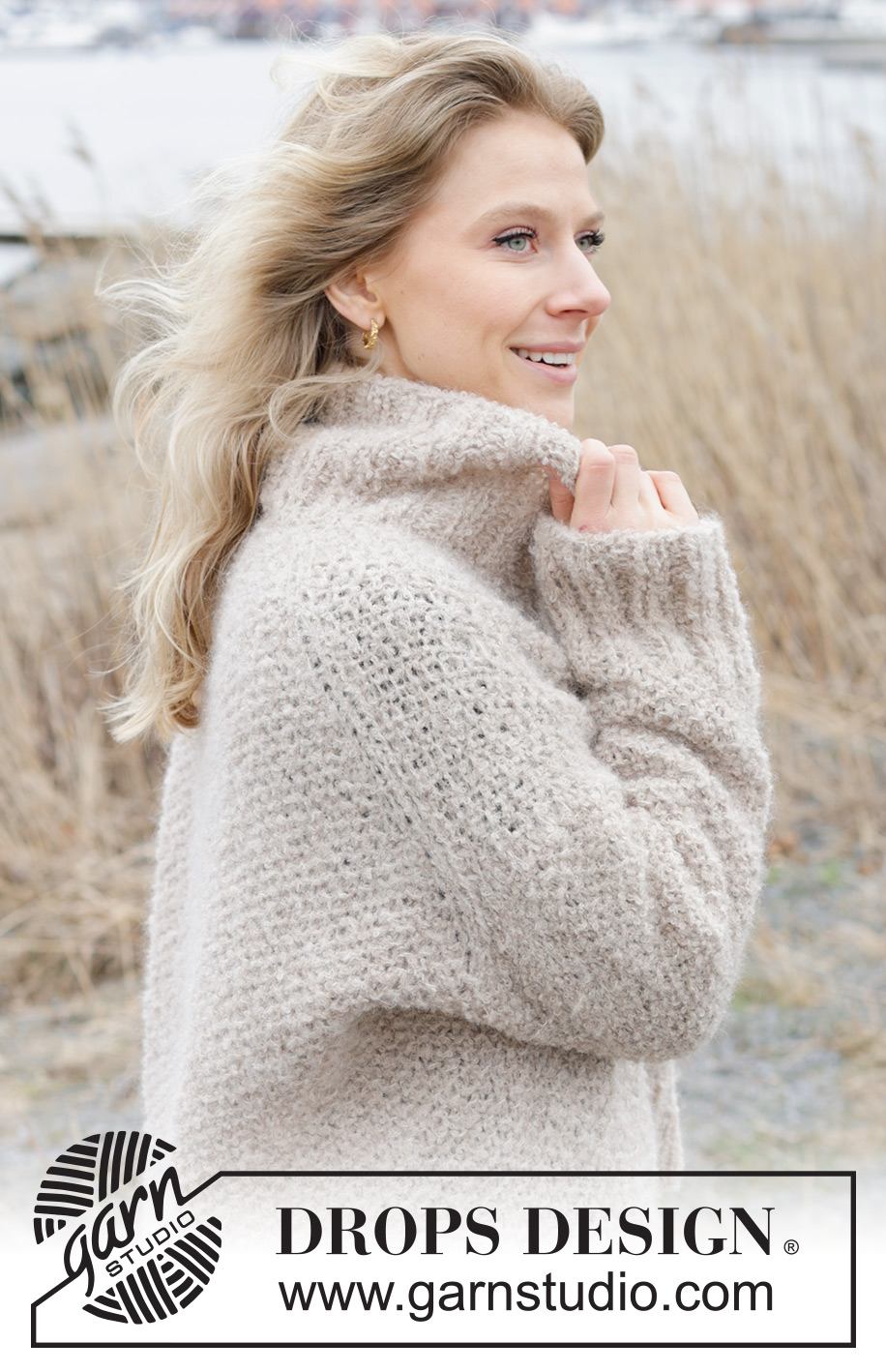 Outdoor Escape Sweater / DROPS 243-24 - Knitted jumper in DROPS Alpaca Bouclé and DROPS Brushed Alpaca Silk. The piece is worked top down with European/diagonal shoulders, moss stitch, high neck and split in sides. Sizes S - XXXL.