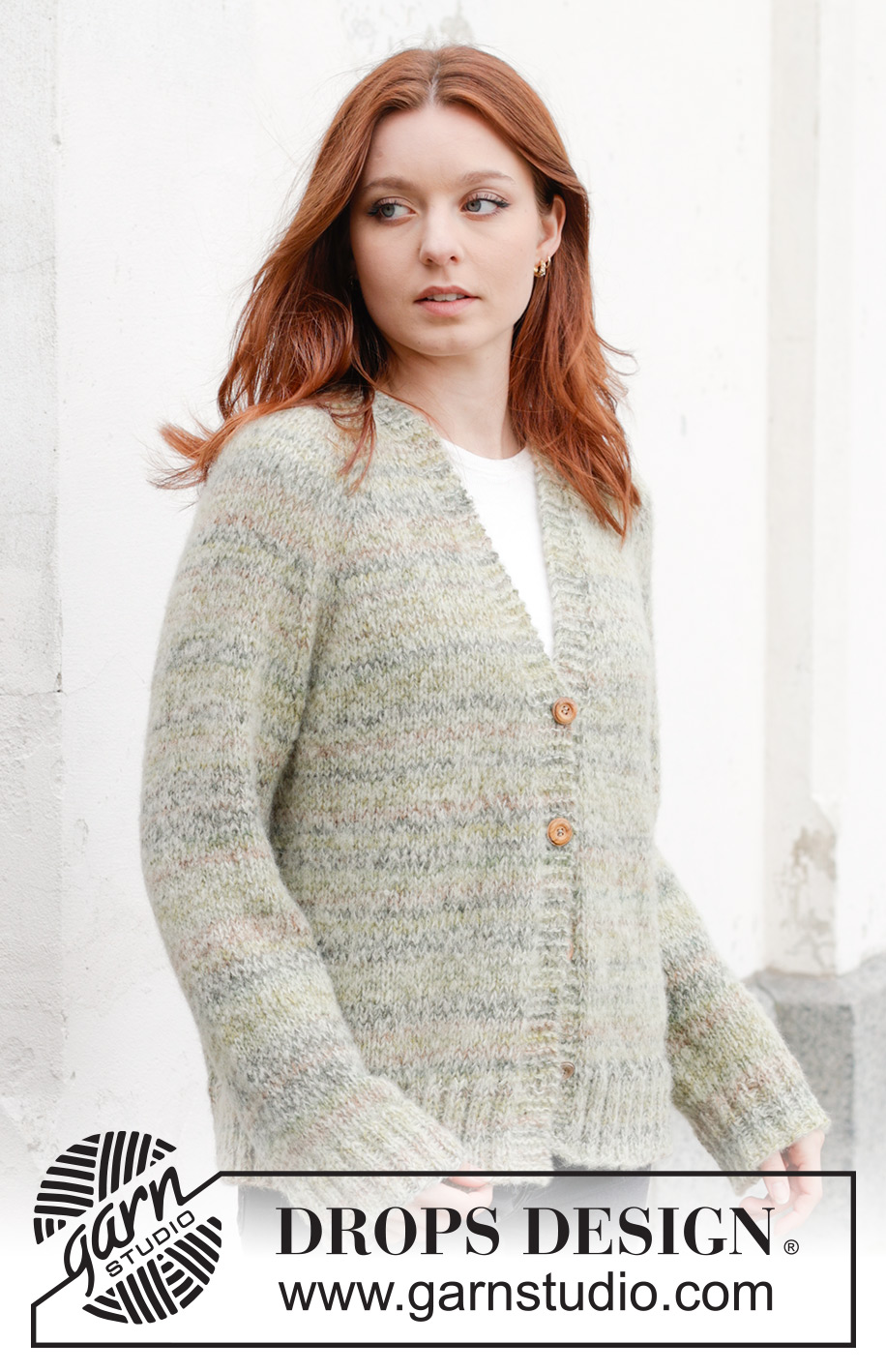 Hidden Forest Cardigan / DROPS 243-25 - DROPS Fabel ja DROPS Brushed Alpaca Silk lõngadest ülevalt alla kootud raglaan varrukatega ja V-kaelusega kardigan suurustele S kuni XXXL