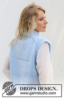 Clear Day Vest / DROPS 243-33 - Strikket vest i DROPS Karisma eller Daisy. Arbejdet strikkes oppefra og ned med europæisk skulder / skrå skulder, dobbelt halskant og snoninger. Størrelse S - XXXL.