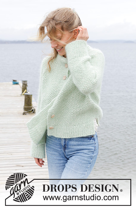 Green Whisper Cardigan / DROPS 243-4 - Kötött kardigán DROPS Air és DROPS Kid Silk fonalból. A darabot fentről lefelé irányban készítjük, rizsmintával, dupla nyakkal, raglán szabásvonallal, és az oldalán hasítékkal. S - XXXL méretekben.