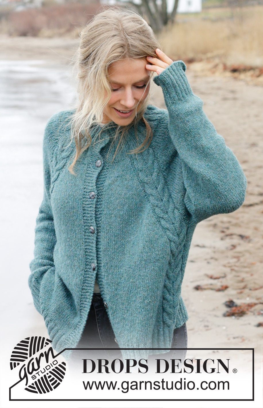 Emerald Lake Cardigan / DROPS 244-11 - Strikket cardigan i DROPS Sky. Arbejdet strikkes oppefra og ned med høj hals, raglan, snoninger og slids i siderne. Størrelse XS - XXL.