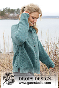 Emerald Lake Cardigan / DROPS 244-11 - Strikket cardigan i DROPS Sky. Arbejdet strikkes oppefra og ned med høj hals, raglan, snoninger og slids i siderne. Størrelse XS - XXL.