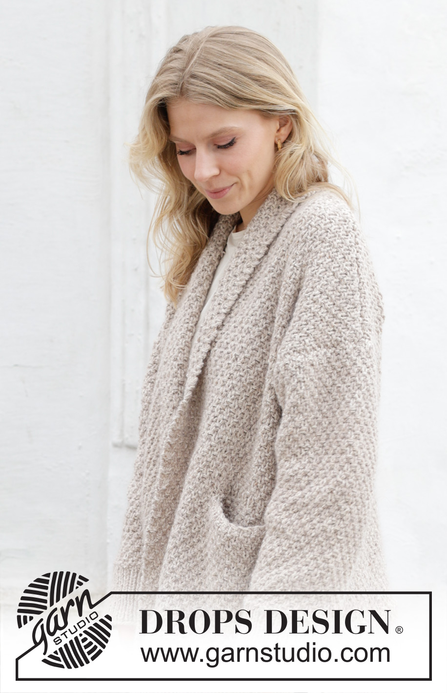 Oat Flakes Cardigan / DROPS 244-16 - Knitted jacket in DROPS Soft Tweed and DROPS Kid-Silk. The piece is worked bottom up with moss stitch, shawl-collar, pockets and split in sides. Sizes S - XXXL.