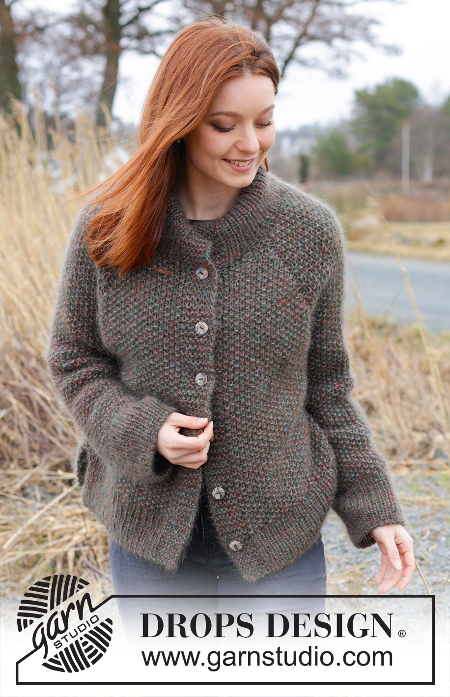 Forest Trails Cardigan / DROPS 244-3 - Stickad kofta i 4 trådar DROPS Kid-Silk. Arbetet stickas uppifrån och ner i moss-stickning med dubbel halskant, raglan och sprund i sidorna. Storlek S - XXXL.