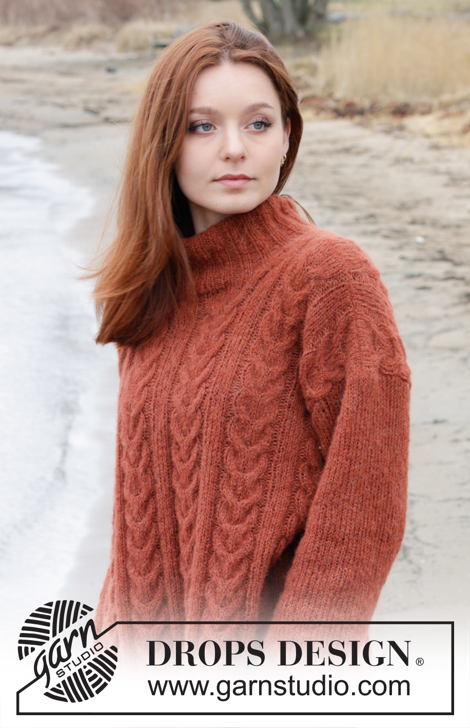 Flaming Heart Sweater / DROPS 245-10 - Strikket bluse DROPS Brushed Alpaca Silk. Arbejdet strikkes nedefra og op med snoninger, dobbelt halskant og slids i siderne. Størrelse S - XXXL.
