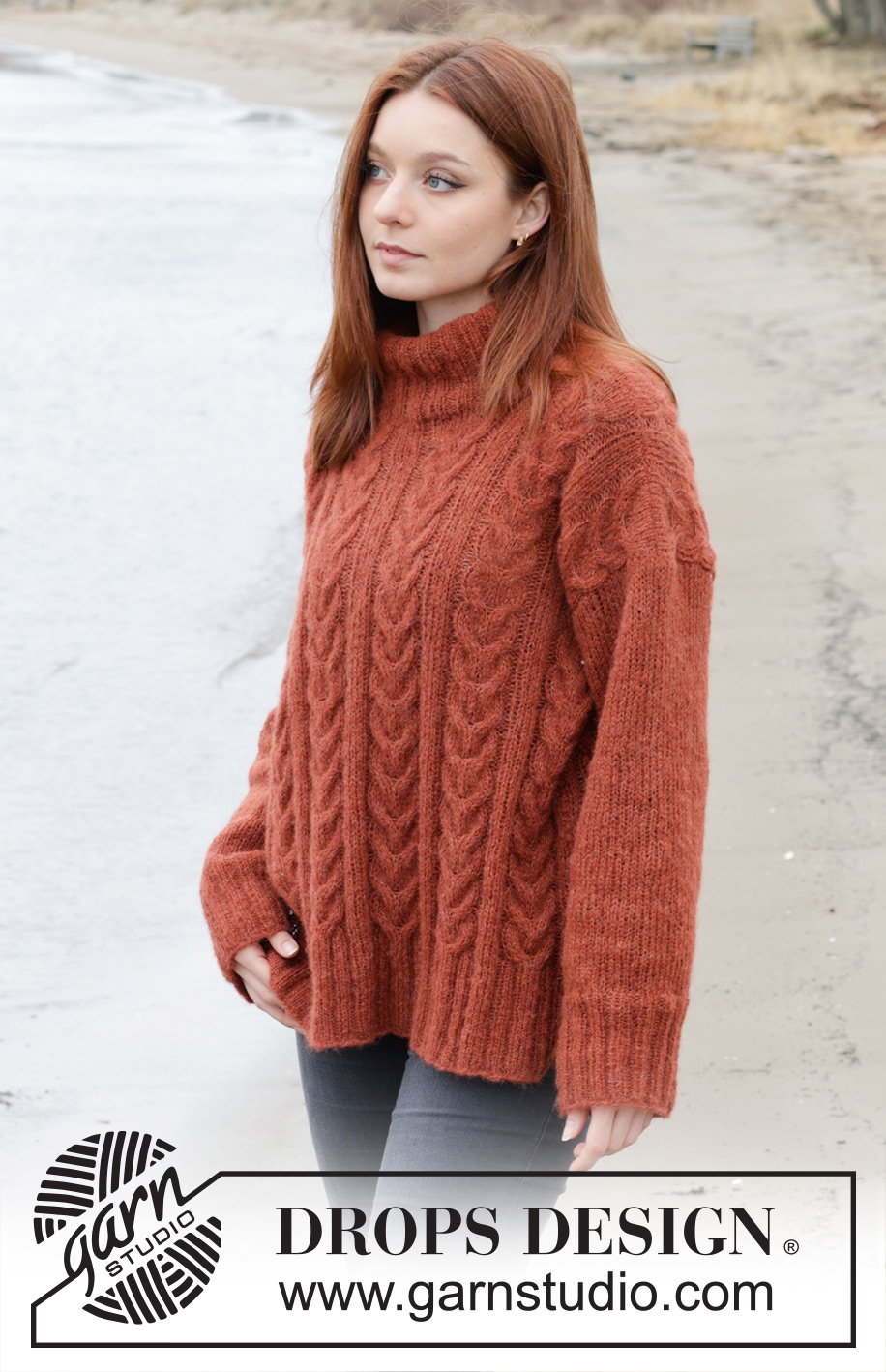 Flaming Heart Sweater / DROPS 245-10 - Strikket bluse DROPS Brushed Alpaca Silk. Arbejdet strikkes nedefra og op med snoninger, dobbelt halskant og slids i siderne. Størrelse S - XXXL.