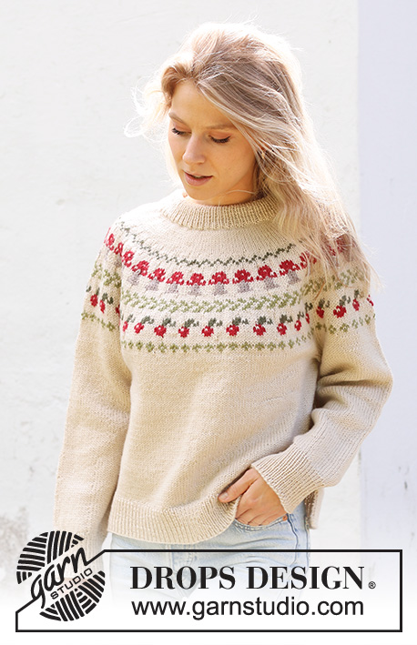 Mushroom Season Sweater / DROPS 245-11 - Strikket genser i DROPS Karisma. Arbeidet strikkes ovenfra og ned med dobbel halskant, rundfelling, flerfarget mønster med sopp og bær og splitt i sidene. Størrelse S - XXXL.